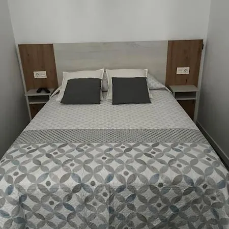 Jardin En El Centro Catedral * Oviédo